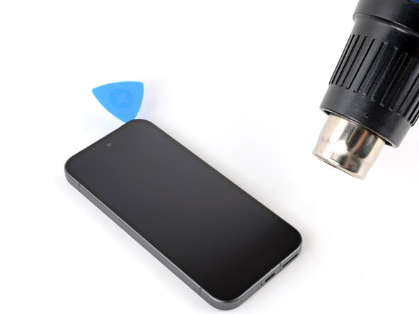 Google Pixel 9a Screen Replacement, Heat the right edge of the screen: crwdns2935265:09crwdnd2935265:03crwdnd2935265:03crwdne2935265:0