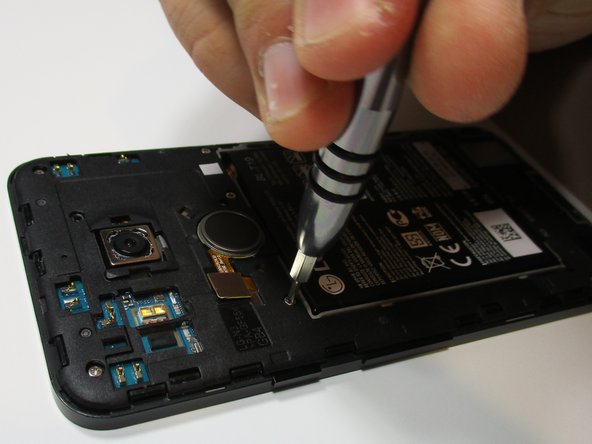 Nexus 5X 中框架替换, 中框架: 步骤 4 中的图像 2，2