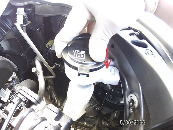 2015-2019 Toyota Highlander Headlight Bulbs Replacement: crwdns2935265:013crwdnd2935265:03crwdnd2935265:03crwdne2935265:0