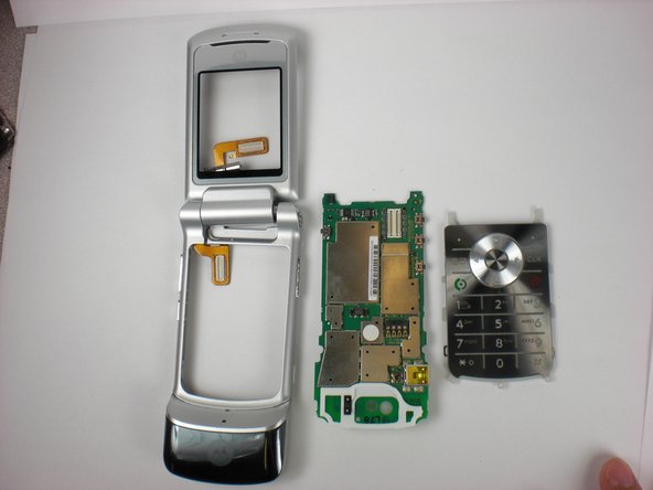 The Motorola K1m cell phone Teardown: crwdns2935265:09crwdnd2935265:02crwdnd2935265:02crwdne2935265:0