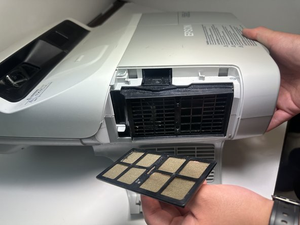 Epson BrightLink 450Wi Air Filter Replacement: crwdns2935265:03crwdnd2935265:03crwdnd2935265:03crwdne2935265:0