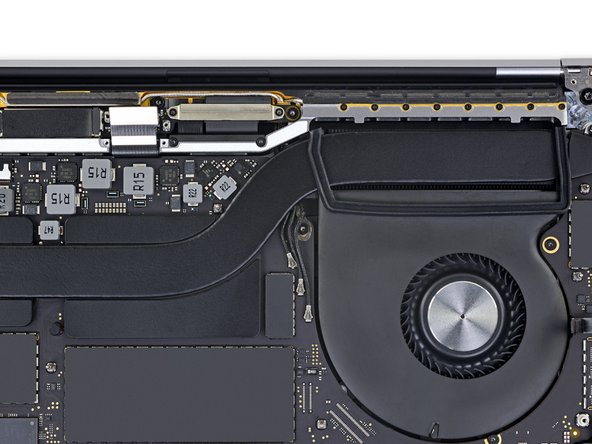 MacBook Pro 15" Touch Bar 2019 Screen Replacement: crwdns2935265:021crwdnd2935265:02crwdnd2935265:02crwdne2935265:0