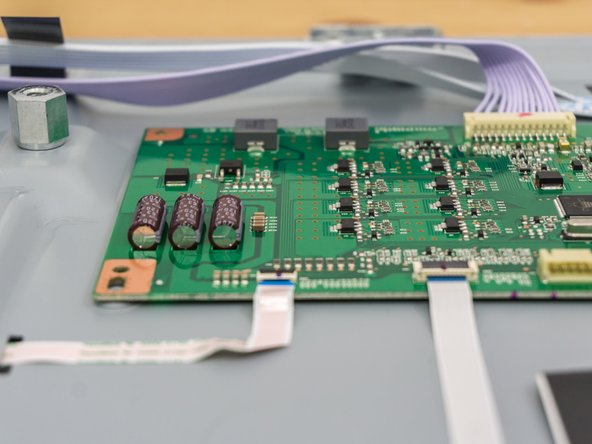 Changhong UD42YC5500UA 4K 42" LED LCD TV Teardown, Internal Boards 4: crwdns2935265:05crwdnd2935265:02crwdnd2935265:03crwdne2935265:0