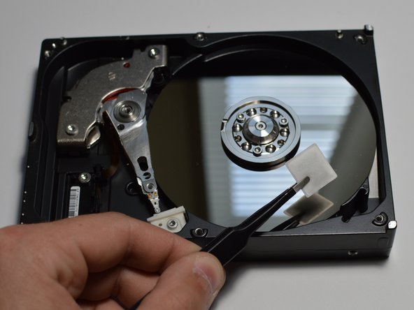 WD Blue Hard Drive Teardown, Inside details: crwdns2935265:05crwdnd2935265:02crwdnd2935265:03crwdne2935265:0