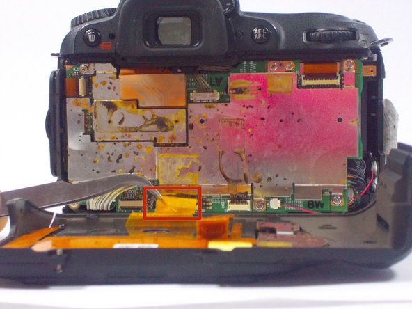 Nikon D90 Rear Display Buttons Replacement, Disconnecting the Ribbon Cables: crwdns2935265:03crwdnd2935265:02crwdnd2935265:02crwdne2935265:0