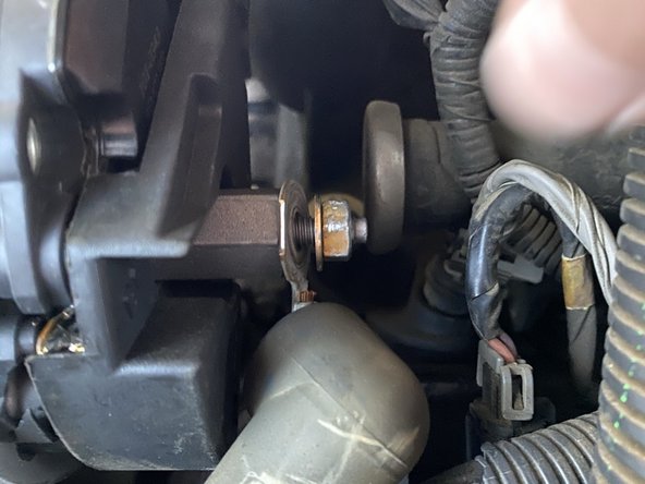 2005 Chevrolet Tahoe Alternator Replacement: crwdns2935265:012crwdnd2935265:02crwdnd2935265:03crwdne2935265:0