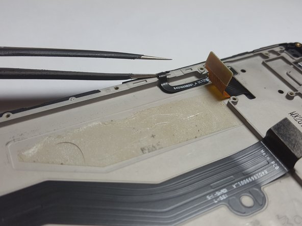 Motorola Moto E4 Plus Power and Volume Buttons Replacement, Power and Volume Buttons: crwdns2935265:019crwdnd2935265:02crwdnd2935265:03crwdne2935265:0