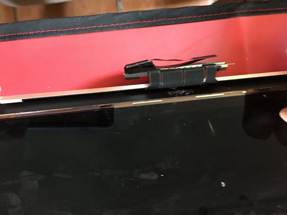 How to build a display using a iMac: step 15, image 1 of 3