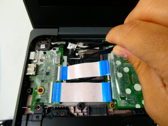 HP Chromebook 11 G8 EE Motherboard Replacement: crwdns2935265:014crwdnd2935265:02crwdnd2935265:02crwdne2935265:0