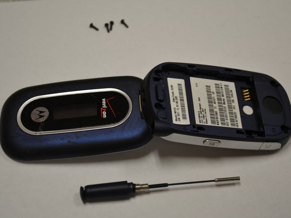 Motorola W315 Antenna Replacement: crwdns2935265:07crwdnd2935265:02crwdnd2935265:02crwdne2935265:0