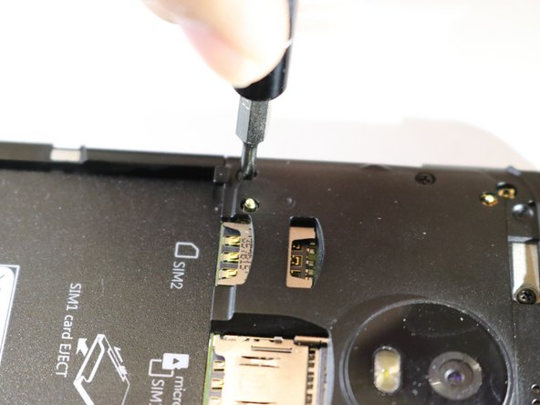 Motorola Moto G5 Motherboard Replacement, Rear Facing Camera: crwdns2935265:07crwdnd2935265:02crwdnd2935265:02crwdne2935265:0