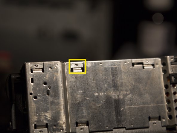 Disassembling Audi Navigation Plus unit, Dis-assembly of the radio/tuner part of the RNS-D: step 12, image 3 of 3