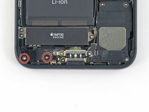 Comment changer la batterie d'un iPhone 7 à petit prix ? - Le blog de  Bricophone - Actualités, astuces et conseils sur la réparation de votre  iPhone ou Smartphone