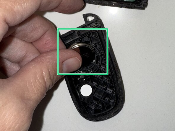 2018 Jeep Compass Key Fob Battery Replacement: crwdns2935265:04crwdnd2935265:01crwdnd2935265:01crwdne2935265:0