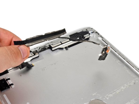 iPad Air LTE Teardown: crwdns2935265:020crwdnd2935265:02crwdnd2935265:02crwdne2935265:0