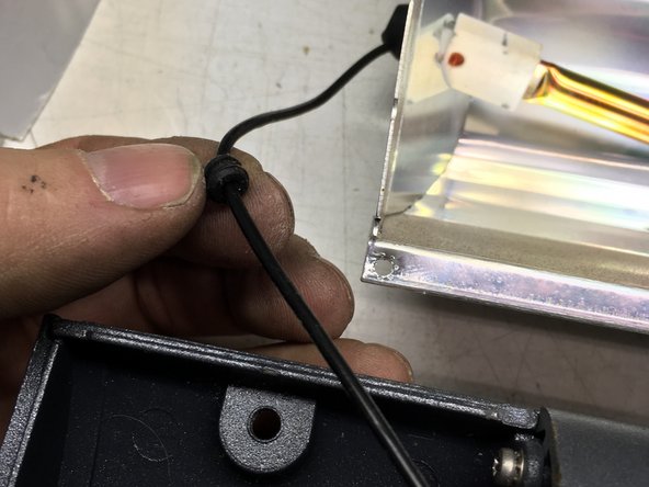 SolaMagic S1 heater Lamp Replacement: stap 17, afbeelding 1 van 1