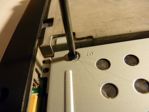 Dell Studio 1535 Hard Drive Replacement: stap 0, afbeelding 2 van 3