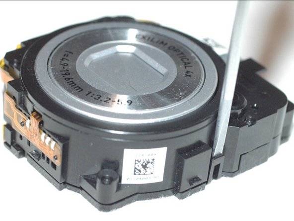 Repairing Casio Exilim EX-Z350 Lens mechanics, Open lens / sensor assembly: crwdns2935265:011crwdnd2935265:02crwdnd2935265:03crwdne2935265:0