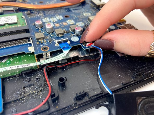 HP 15-ay114cy Speakers Replacement, Remove the Speakers: crwdns2935265:07crwdnd2935265:03crwdnd2935265:03crwdne2935265:0