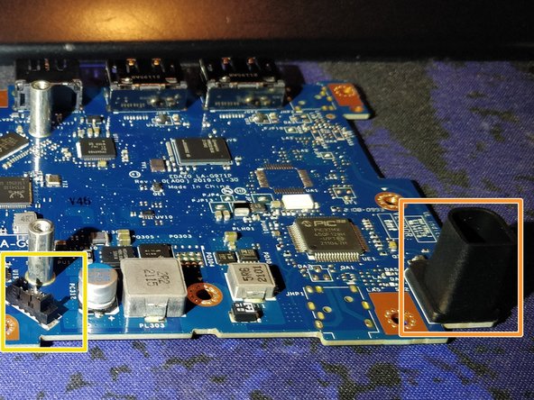 [Work in Progress] Dell Thunderbolt WD19TBS Teardown, Anschlüsse Front: Schritt 5, Bild 2 von 2