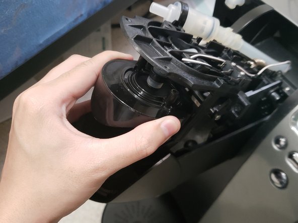 Keurig B70 Platinum Puncture Needle Replacement: crwdns2935265:09crwdnd2935265:02crwdnd2935265:03crwdne2935265:0