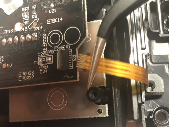 Right Controller, Disconnect ribbon cable: crwdns2935265:03crwdnd2935265:03crwdnd2935265:03crwdne2935265:0