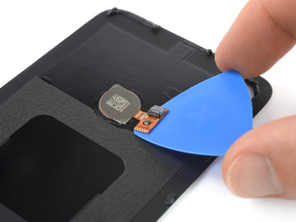 Xiaomi Redmi Note 7 Rear Glass Replacement, Cut the adhesive: step 15, image 3 of 3