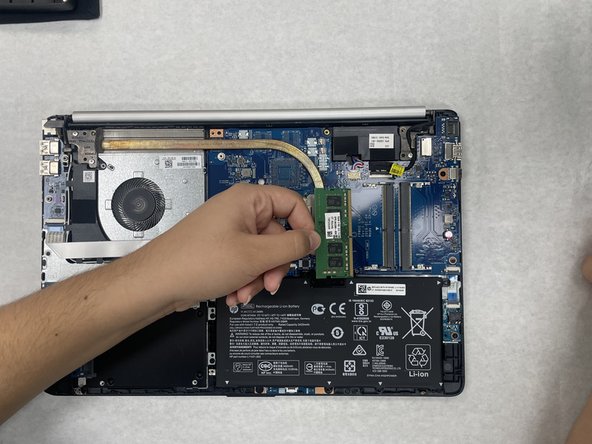 HP 15-dw0037wm RAM Replacement: crwdns2935265:05crwdnd2935265:03crwdnd2935265:03crwdne2935265:0