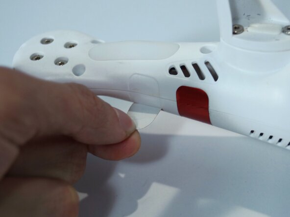 DJI Phantom 3 Standard Cover Replacement: step 5, image 2 of 2