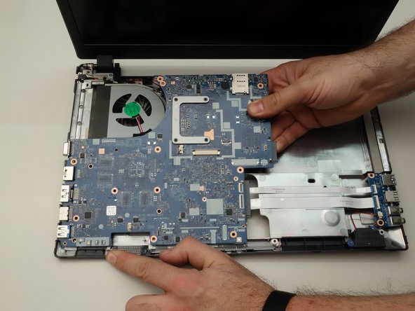 why! W650SZ Remplacement de la carte mère, Remplacer la carte mère (suite): crwdns2935265:024crwdnd2935265:03crwdnd2935265:03crwdne2935265:0