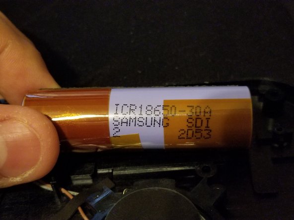 Sol Republic Deck Battery Replacement: stap 0, afbeelding 3 van 3
