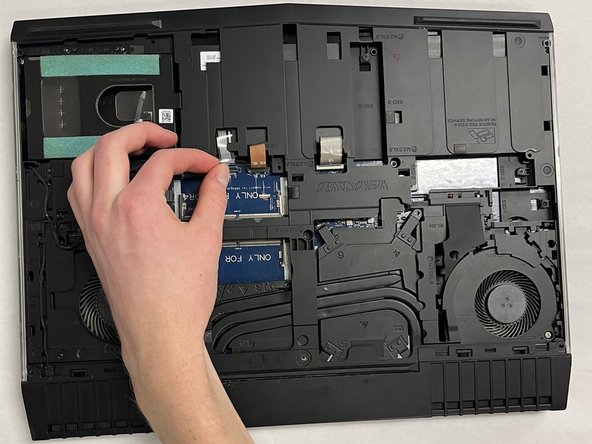 Dell Alienware 15 R3 Touchpad Replacement: crwdns2935265:05crwdnd2935265:02crwdnd2935265:03crwdne2935265:0