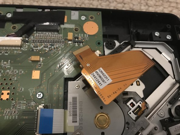 Sony DVP-FX810 Disassembly: crwdns2935265:05crwdnd2935265:03crwdnd2935265:03crwdne2935265:0