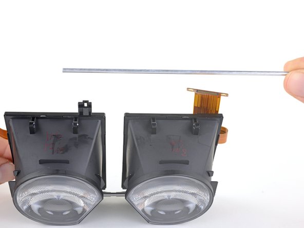 HTC Vive Cosmos Lens and LCD Frame Replacement, Remove the support rod: crwdns2935265:026crwdnd2935265:02crwdnd2935265:02crwdne2935265:0