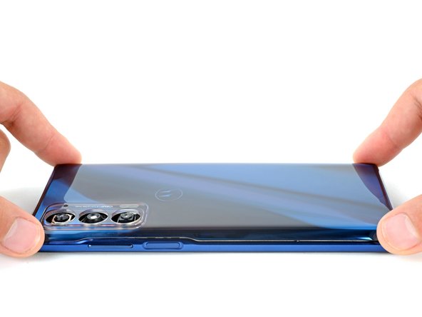 Motorola Edge 5G UW (2022) Display Replacement, Place the back cover back on: crwdns2935265:025crwdnd2935265:02crwdnd2935265:02crwdne2935265:0