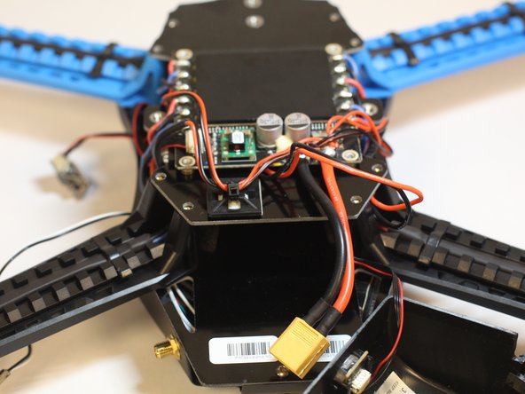 3DR Iris Plus Quadcopter Battery Connector Replacement, Battery Connector: crwdns2935265:09crwdnd2935265:02crwdnd2935265:02crwdne2935265:0