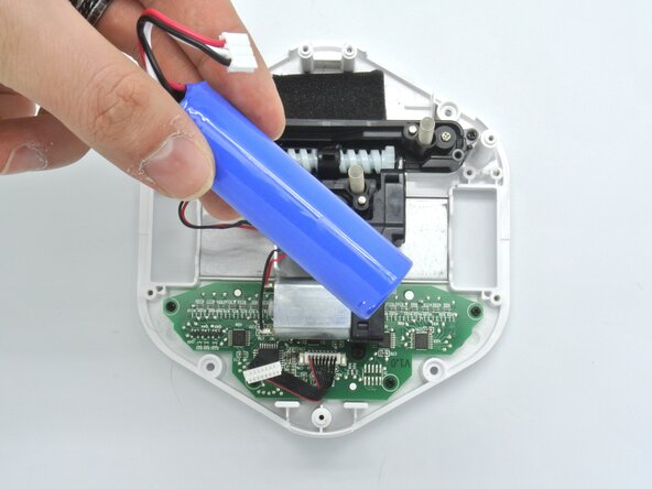 Disassembling the Root Coding Robot, Battery: crwdns2935265:08crwdnd2935265:02crwdnd2935265:02crwdne2935265:0