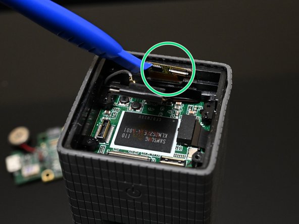 Full Lytro First Generation Teardown (The Easy Way), Remove the Battery/CPU Sub-Assembly: crwdns2935265:015crwdnd2935265:02crwdnd2935265:03crwdne2935265:0