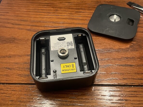 Blink Camera Outdoor 3 Batteries Replacement: crwdns2935265:04crwdnd2935265:02crwdnd2935265:02crwdne2935265:0