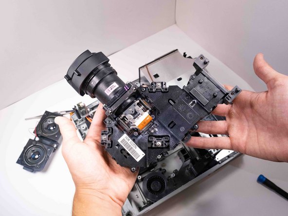 Hitachi CP-X2010N Lens Replacement: crwdns2935265:018crwdnd2935265:03crwdnd2935265:03crwdne2935265:0