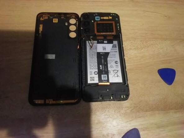 Samsung Galaxy A14 Screen Replacement, Open the phone.: crwdns2935265:02crwdnd2935265:02crwdnd2935265:02crwdne2935265:0