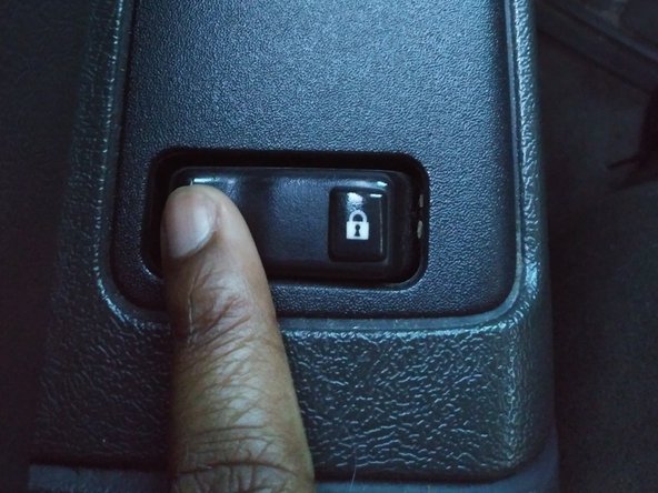 The 2006 Chevy Silverado Key Fob Battery Replacement and Programming Guide: step 7, image 1 of 1