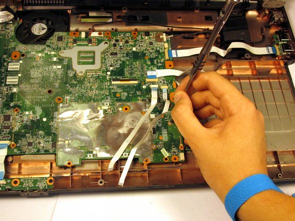 HP G71t-300 Cooling Fan Replacement: crwdns2935265:010crwdnd2935265:02crwdnd2935265:02crwdne2935265:0