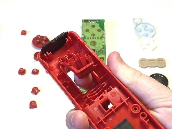 Nintendo Wii Remote Shell Replacement, Taking out the B Button: 手順 8、 3の画像 3