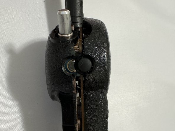 Motorola CLS1410 Antenna Replacement: crwdns2935265:012crwdnd2935265:02crwdnd2935265:03crwdne2935265:0