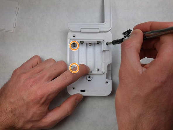 iDevices iGrill Power Delivery Wires and Springs Replacement: crwdns2935265:03crwdnd2935265:02crwdnd2935265:02crwdne2935265:0