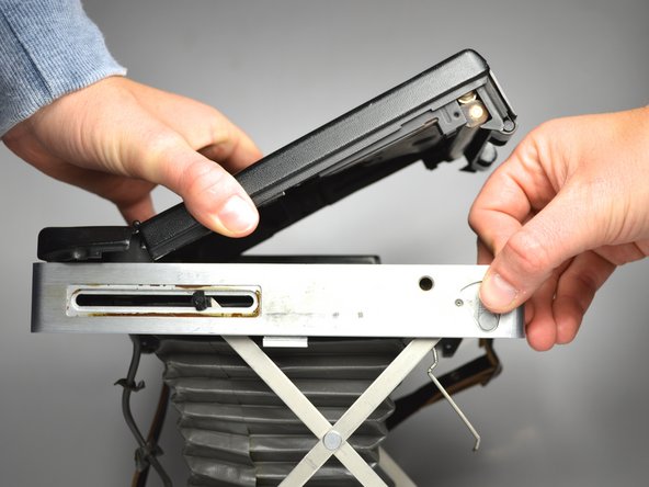 Polaroid Automatic 100 Bellows Replacement: crwdns2935265:04crwdnd2935265:02crwdnd2935265:02crwdne2935265:0