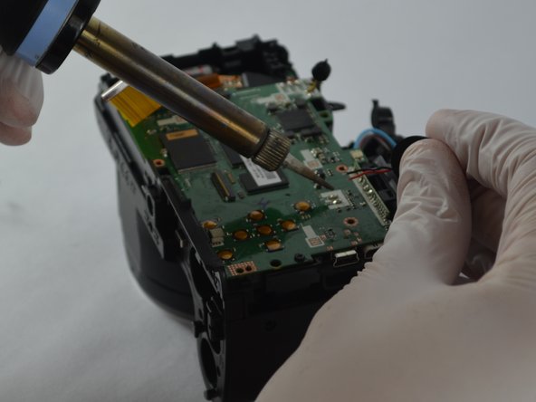 Fujifilm FinePix S8630 Speaker Replacement: crwdns2935265:010crwdnd2935265:03crwdnd2935265:03crwdne2935265:0