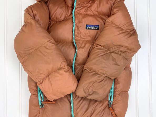 How to Spot Clean Technical Gear, Dish soap for high-wear areas: crwdns2935265:03crwdnd2935265:03crwdnd2935265:03crwdne2935265:0