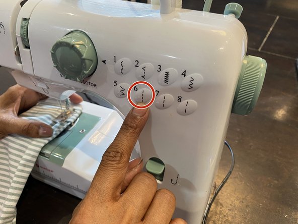 How to Shorten the Length of a Shirt: crwdns2935265:09crwdnd2935265:02crwdnd2935265:02crwdne2935265:0